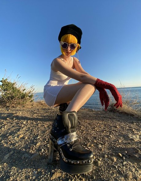 Nacktes geleaktes OnlyFans-Foto von Tessa Violet