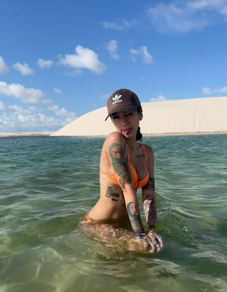 Nacktes geleaktes OnlyFans-Foto von Caputile