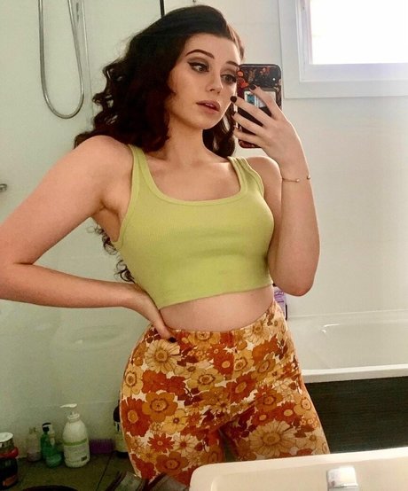 Nacktes geleaktes OnlyFans-Foto von Livbev