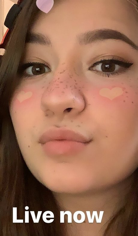 Nacktes geleaktes OnlyFans-Foto von Bananabrea