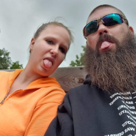 Nacktes geleaktes OnlyFans-Foto von Polycouple4u