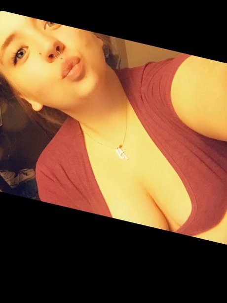 Nacktes geleaktes OnlyFans-Foto von Pheonix