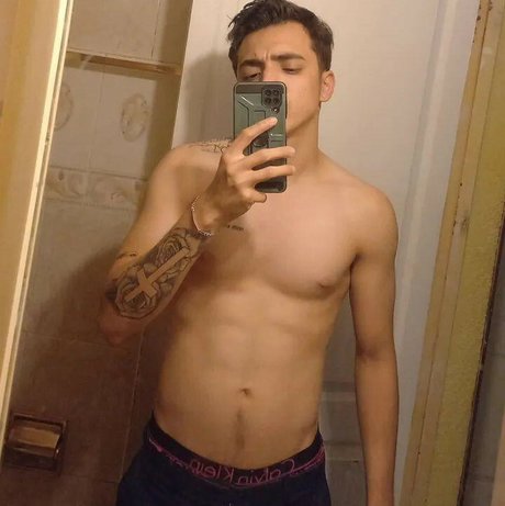 Nacktes geleaktes OnlyFans-Foto von Pewee