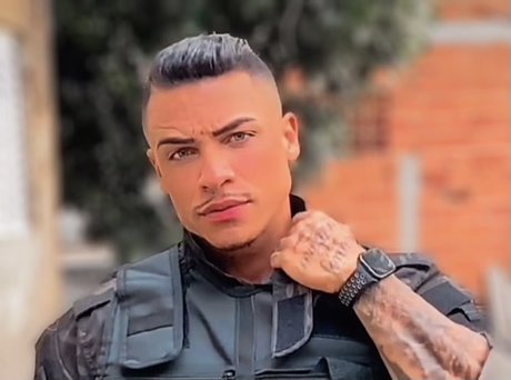 Nacktes geleaktes OnlyFans-Foto von Douglas Richard