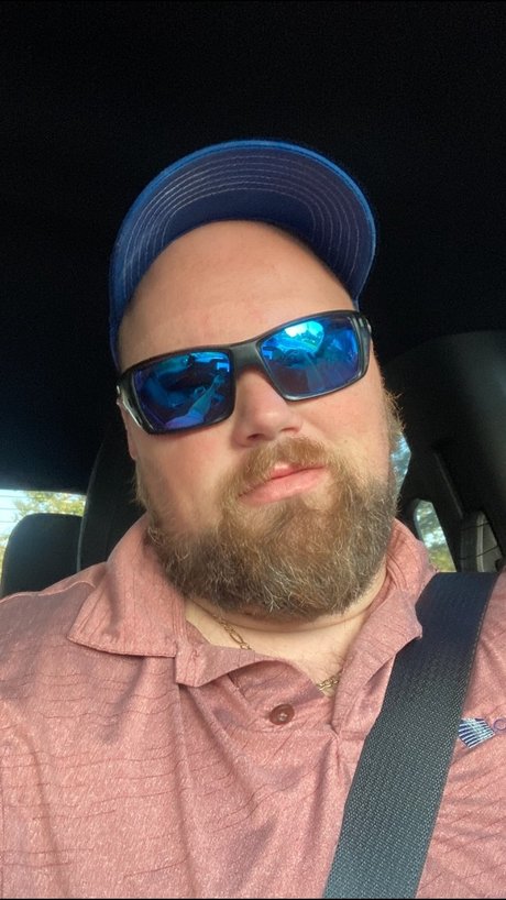 Nacktes geleaktes OnlyFans-Foto von Red Beard