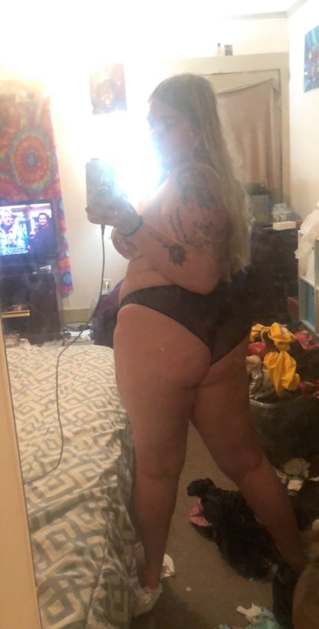 Nacktes geleaktes OnlyFans-Foto von Raven