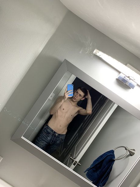 Nacktes geleaktes OnlyFans-Foto von Nason