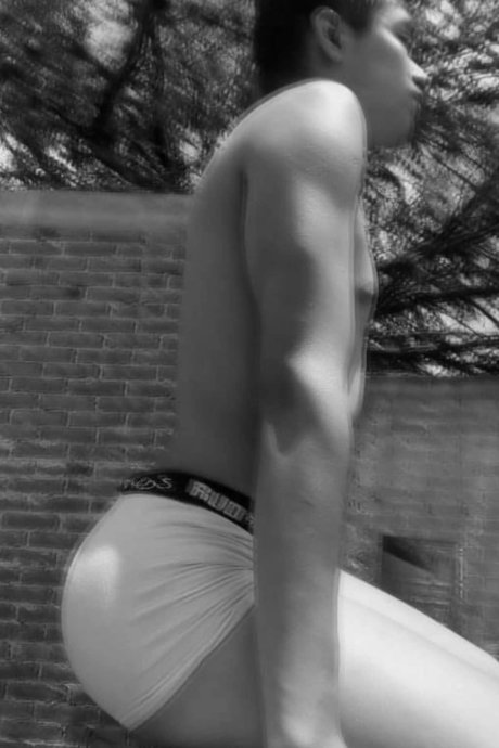 Nacktes geleaktes OnlyFans-Foto von Martin