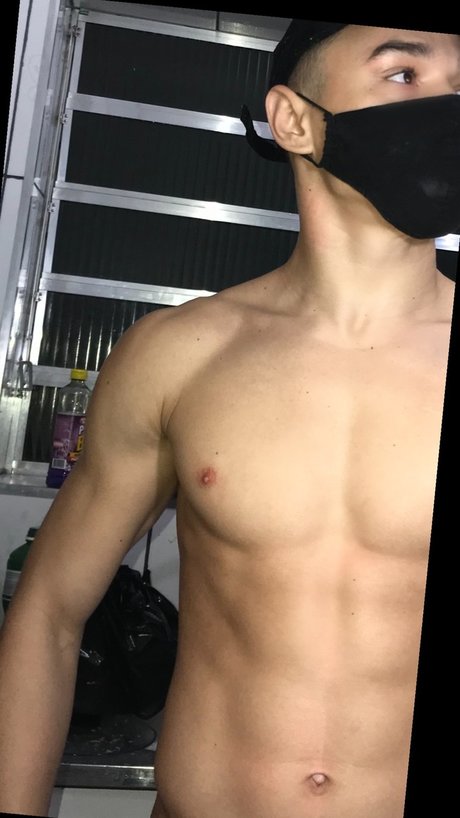 Nacktes geleaktes OnlyFans-Foto von Theusluccas