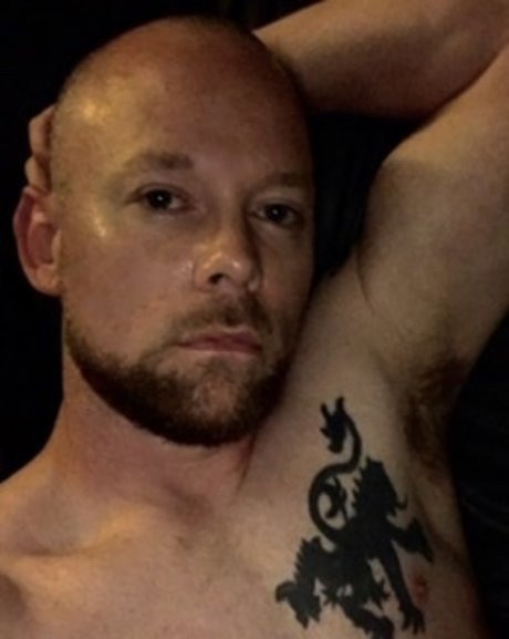 Nacktes geleaktes OnlyFans-Foto von Meetmeinthelou