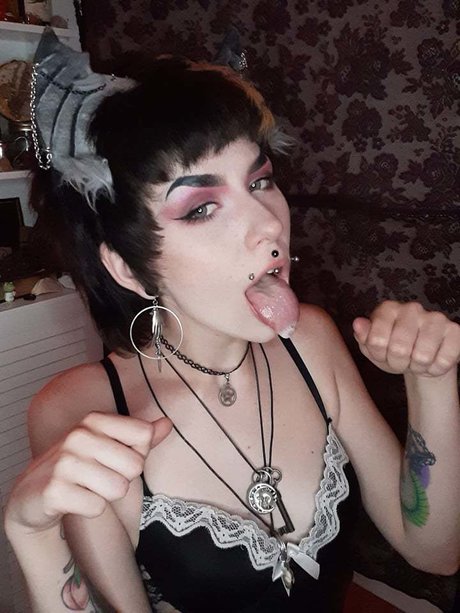 Nacktes geleaktes OnlyFans-Foto von Salem