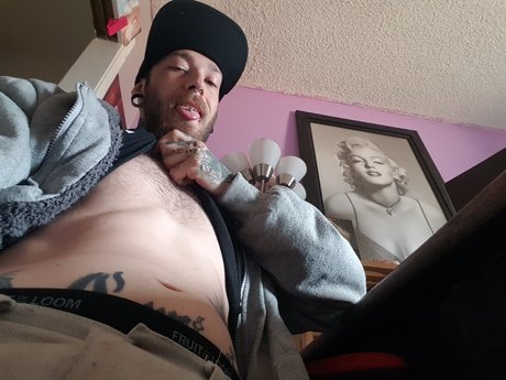 Nacktes geleaktes OnlyFans-Foto von Loadie6