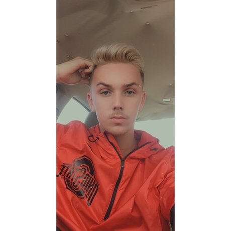 Nacktes geleaktes OnlyFans-Foto von Matt
