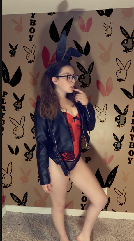 Nacktes geleaktes OnlyFans-Foto von Bella Ramoz
