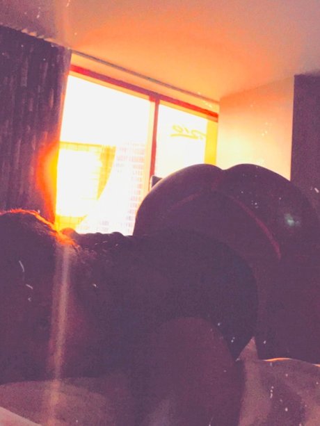 Nacktes geleaktes OnlyFans-Foto von Daisybabe