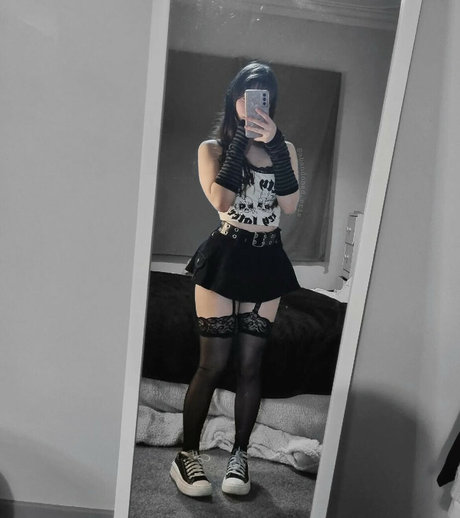 Nacktes geleaktes OnlyFans-Foto von Abandonederis