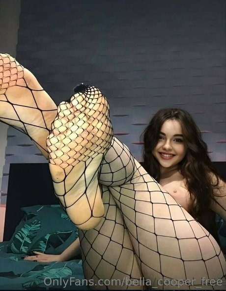 Nacktes geleaktes OnlyFans-Foto von Bellacooperfree