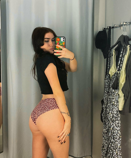 Nacktes geleaktes OnlyFans-Foto von Babyjadez