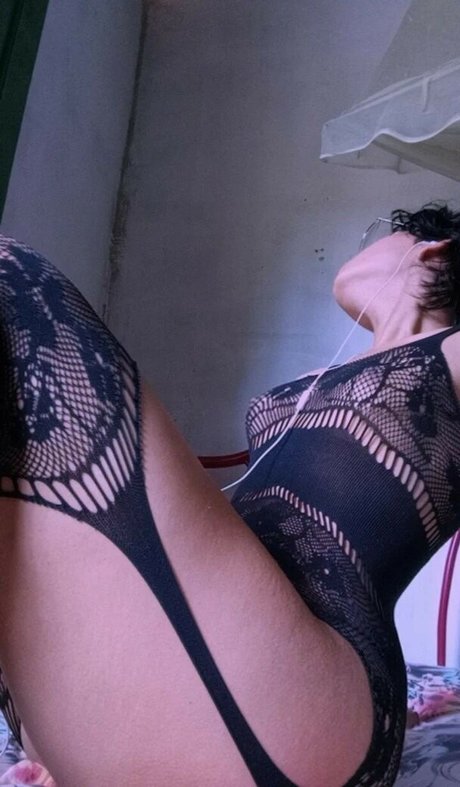 Nacktes geleaktes OnlyFans-Foto von Lana Santhos