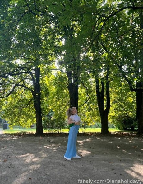 Nacktes geleaktes OnlyFans-Foto von Dianaholiday