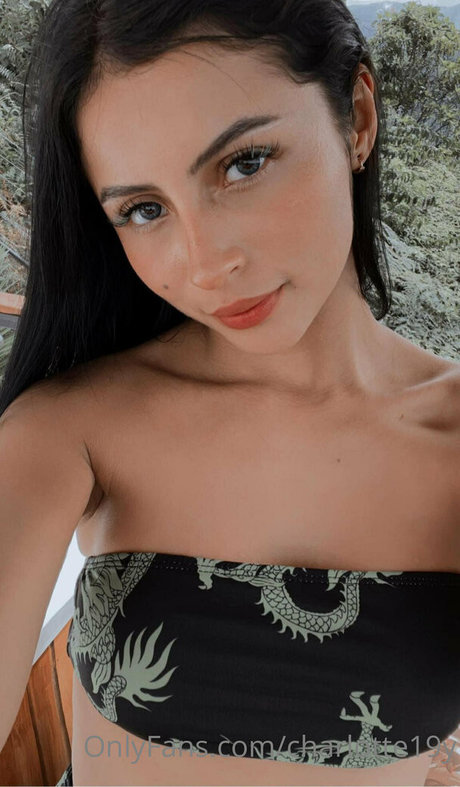 Nacktes geleaktes OnlyFans-Foto von Charlotte19y
