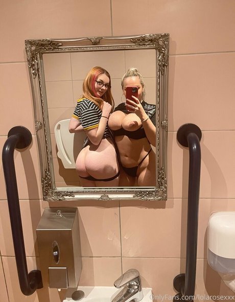 Lolarosexxx
