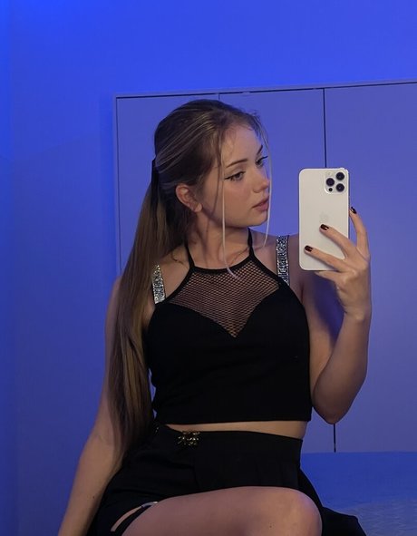 Nacktes geleaktes OnlyFans-Foto von Bilochka Asmr
