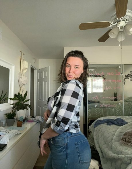 Nacktes geleaktes OnlyFans-Foto von Courtneylynnfree