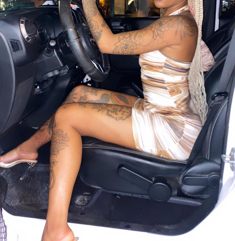 Nacktes geleaktes OnlyFans-Foto von Onyx