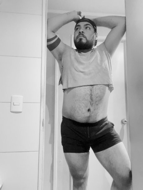 Nacktes geleaktes OnlyFans-Foto von Milandancko