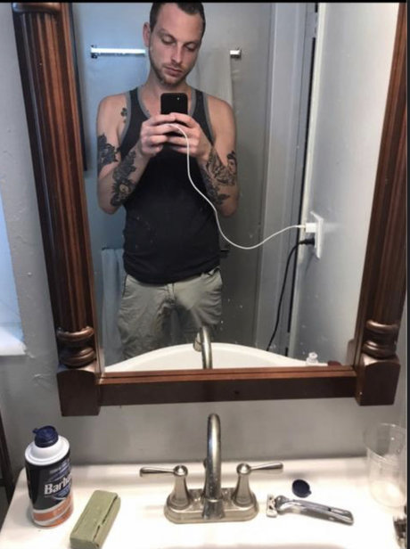 Nacktes geleaktes OnlyFans-Foto von Michael