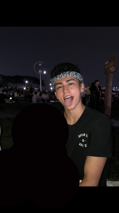 Nacktes geleaktes OnlyFans-Foto von Charlie Lyons