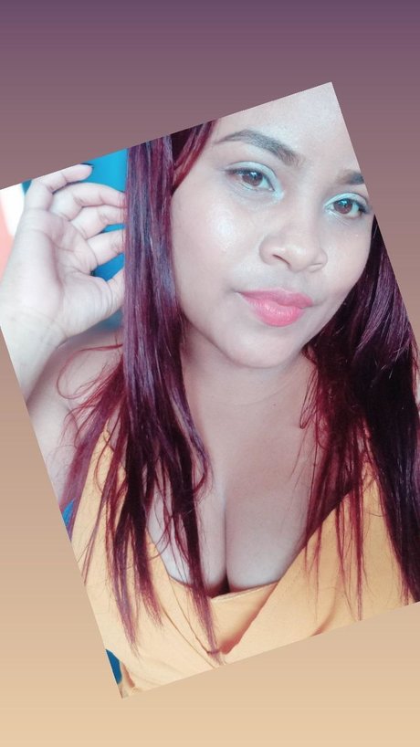 Nacktes geleaktes OnlyFans-Foto von Mi Ly