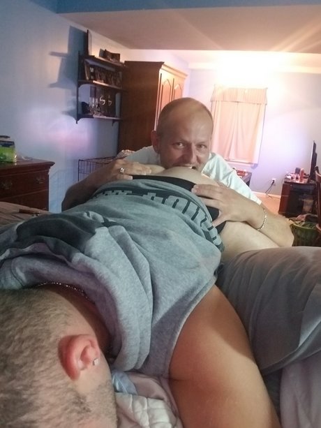 Nacktes geleaktes OnlyFans-Foto von Joey Ampamp Matt