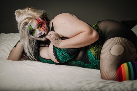 Nacktes geleaktes OnlyFans-Foto von Mischief The Clown