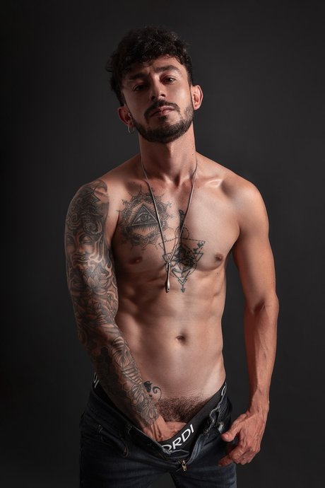 Nacktes geleaktes OnlyFans-Foto von Camilo