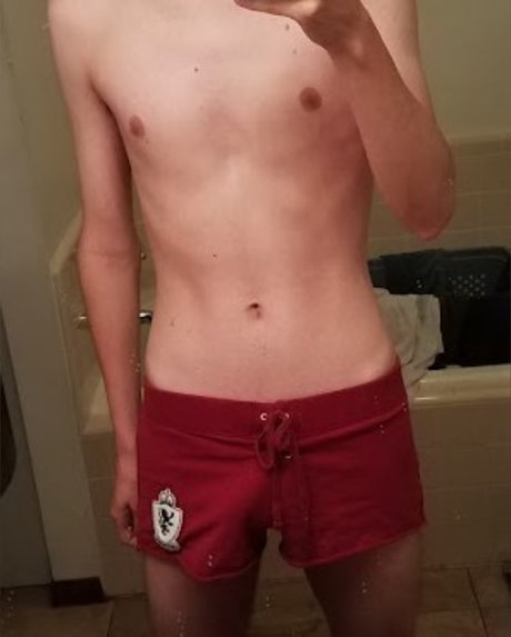 Nacktes geleaktes OnlyFans-Foto von Jackson Peri