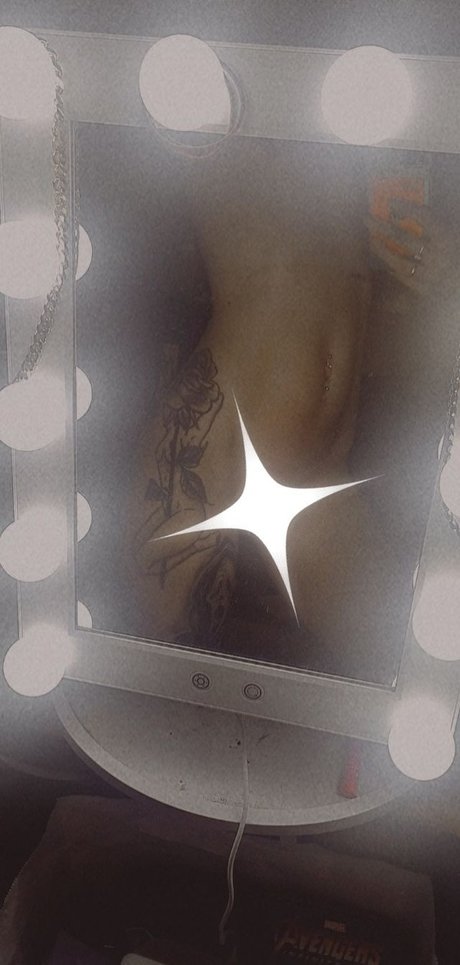Nacktes geleaktes OnlyFans-Foto von Miss Louise