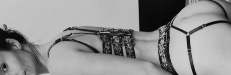 Nacktes geleaktes OnlyFans-Foto von Mj