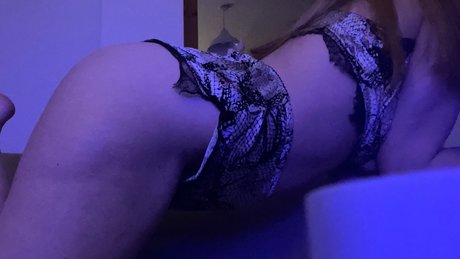 Nacktes geleaktes OnlyFans-Foto von Elise