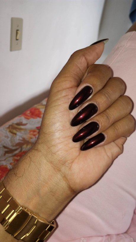 Nacktes geleaktes OnlyFans-Foto von High Heel And Painted Nail Fetish