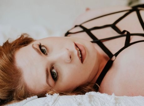 Nacktes geleaktes OnlyFans-Foto von Laura Fox