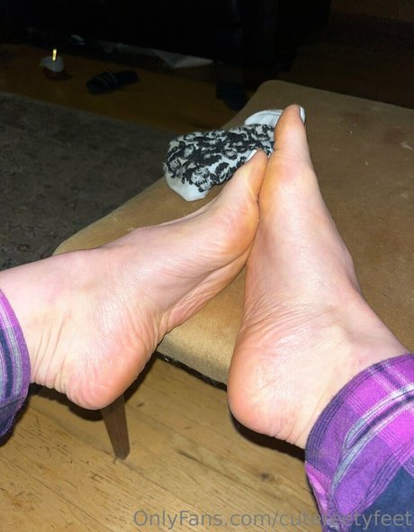 Cutefeetyfeet