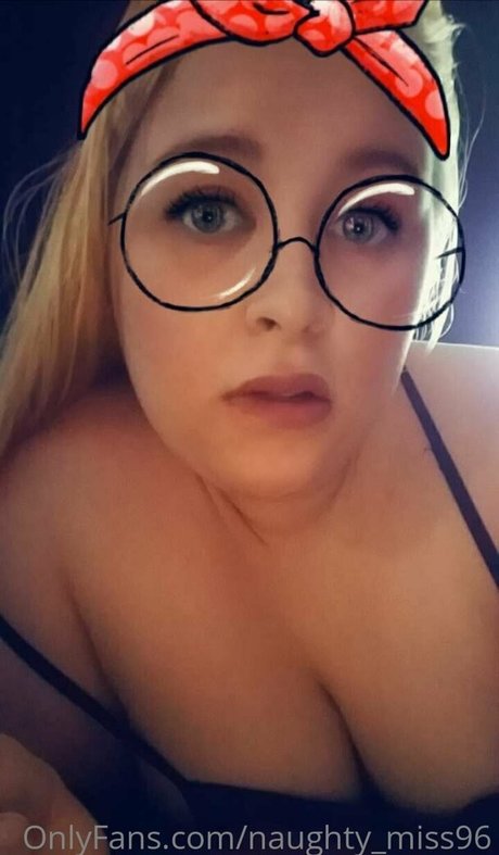 Nacktes geleaktes OnlyFans-Foto von Naughtymiss96