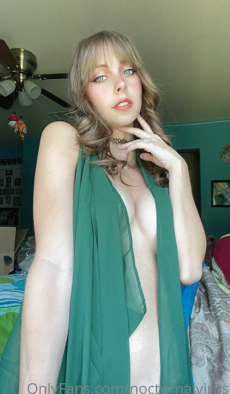 Nacktes geleaktes OnlyFans-Foto von Nocturnal Virus