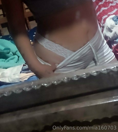 Nacktes geleaktes OnlyFans-Foto von Mia160703