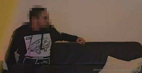 Nacktes geleaktes OnlyFans-Foto von Antogoeshunting