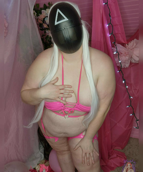 Nacktes geleaktes OnlyFans-Foto von Curvymonstergirlfree