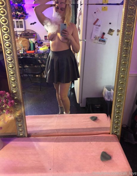 Nacktes geleaktes OnlyFans-Foto von Caliluve