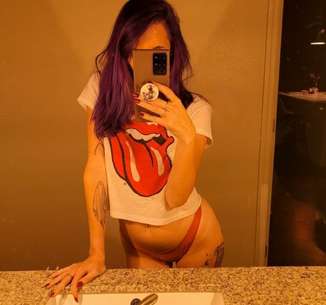 Nacktes geleaktes OnlyFans-Foto von Halliegregor